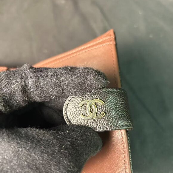 Chanel Classic Quilted Caviar Leather Passport Holder — Black with Gold CC - Picture 7 of 15